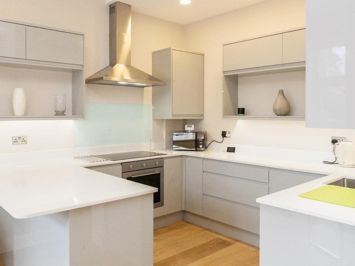 Pass The Keys - Spacious Flat With Private Sun Terrace In South East London Exterior photo